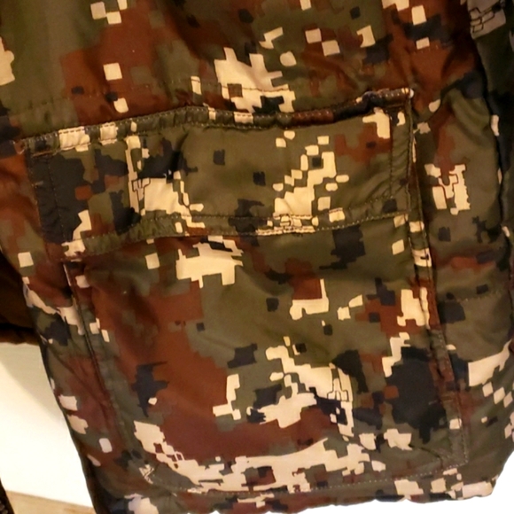 2 in 1 winter jacket size 10/12 - Picture 6 of 6